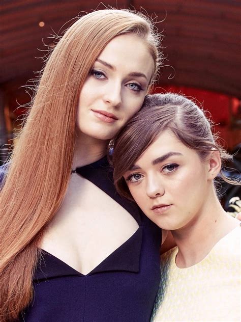 Sophie Turner And Maisie Williams Maisie Williams Beauty