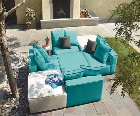 Sunbrella is the leading fabric in outdoor furniture and for good reason! How to Clean Sunbrella® Fabric - Room & Board