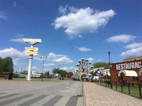 Hotel twinpigs ⭐ , poland, silesia province, zory, ul. Wszędzie dobrze...: Twinpigs Amerykański Park Rozrywki ...