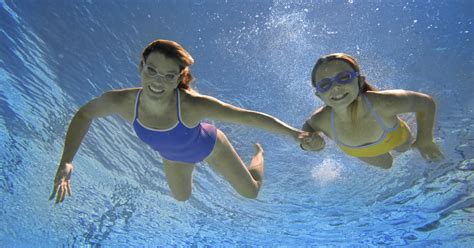 Nasty Germs May Be Lurking In Your Hotel Swimming Pool Cbs News