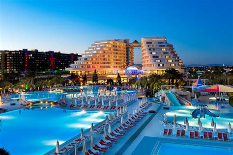 Dankzij de stranden en het warme mediterrane klimaat is antalya uitgegroeid tot één van de. Hotel Miracle Resort***** in Turkse Rivièra, Turkije ...