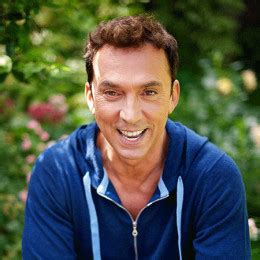 Bruno tonioli became part of controversy due to his remarks to u.s. Bruno Tonioli wiki, affair, married, Gay with age, height ...