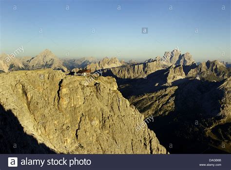 Rifugio Lagazuoi Hi Res Stock Photography And Images Alamy