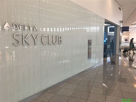 Review Delta Sky Club Atlanta Concourse F Travel Codex