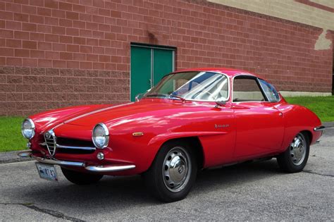 Just Listed: 1965 Alfa Romeo Giulia 1600 Sprint Speciale - Auto News