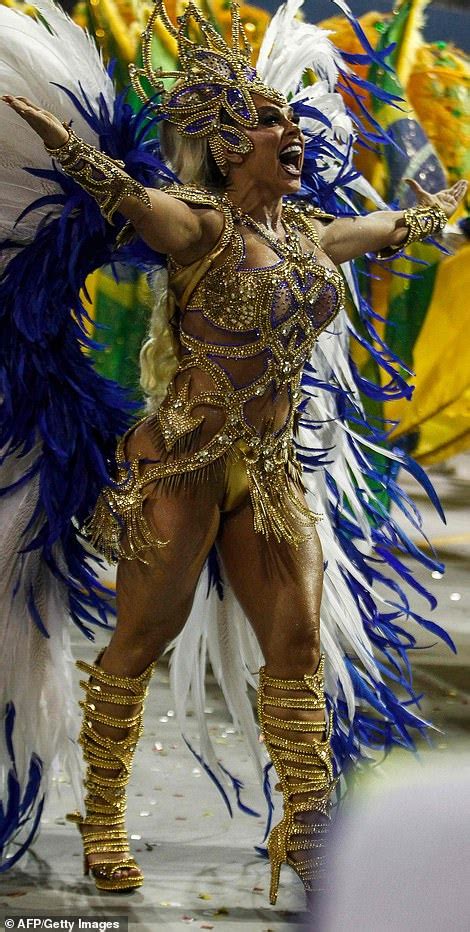 According to the ibge, the country's gdp grew 0.4% from the previous quarter, revealing a moderate growth trend Carnival 2019: Brazilian dancers show off their colourful ...