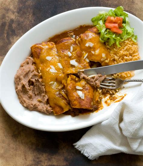 texmex beef enchilada chili gravy by macheesmocom easy food receipes