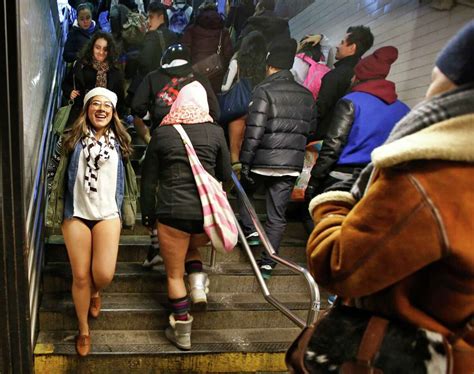 Thousands Go Pantsless For No Pants Subway Ride