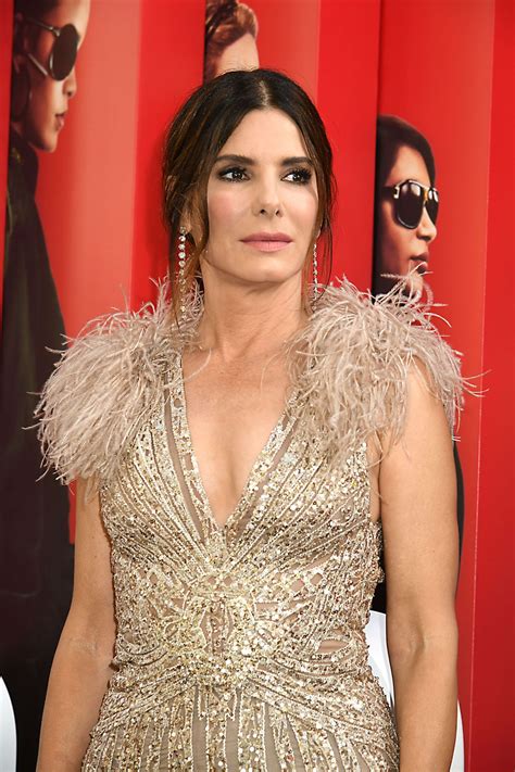 Remember when sandra bullock crashes jennifer anistons and dolly parton's dumplin' interview and brought tequilapic.twitter.com/iwgmazzdxw. Sandra Bullock - "Ocean's 8" Premiere in New York City ...