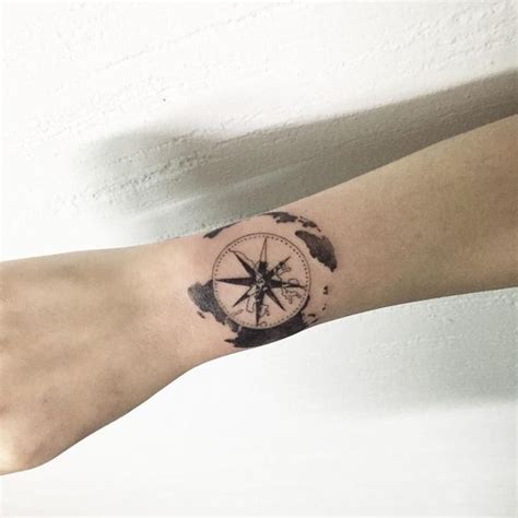 Small compass tattoos are perfect for guys who prefer the minimal and simplistic design, or who get tattooed for the first time. Compass Tattoo Designs with Meaning - Nautical Compass ...