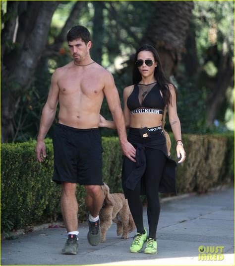 Big Brother S Jessica Graf And Cody Nickson Are Still Going Strong Bare Hot Bodies On A Hike