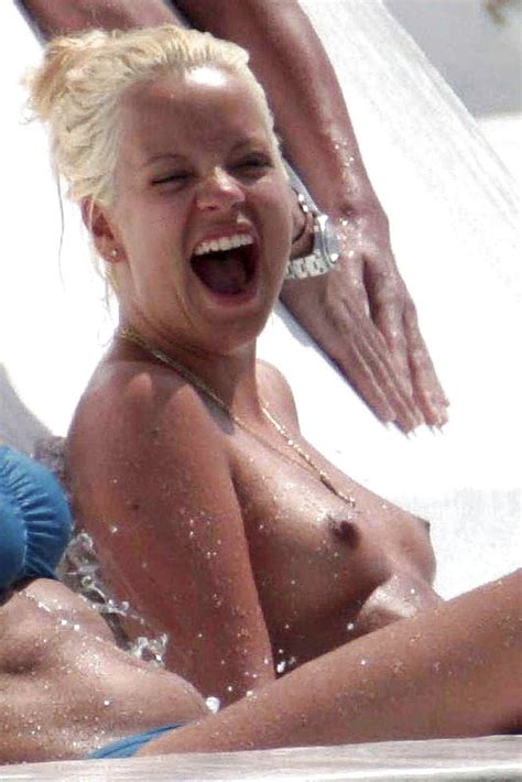 Lily Allen Tits Oops Nude Nip Slip Topless See Thru Celeb Pics The