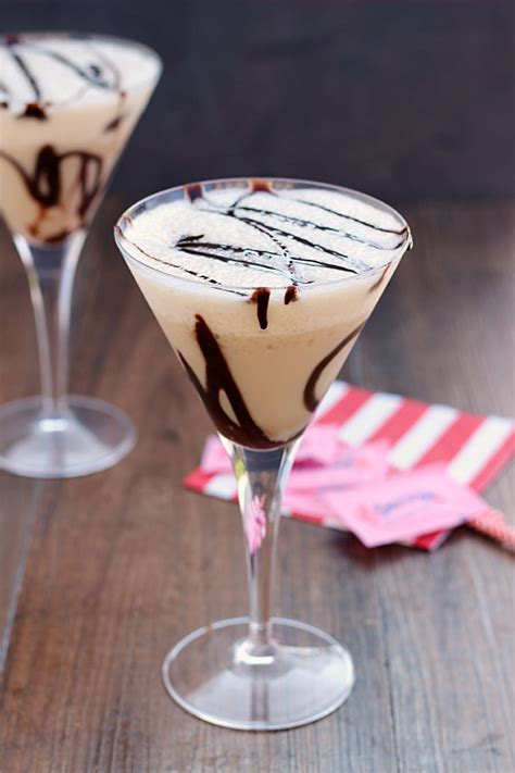 How to make a mudslide with ice cream. Eggnog Mudslide - Whats Cooking Love?