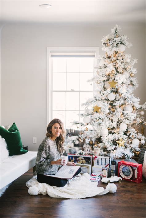 Maybe you would like to learn more about one of these? Best Gifts Under $25 | Hello Fashion