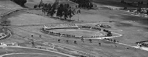 Fue inaugurado el 10 de agosto de 1938 con una capacidad inicial de 10.000 espectadores, con motivo. Blog de Paulo Duque: Fotografías históricas de El Campín