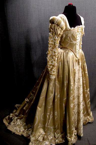 Fantasy And Medieval Wonderfull Fashion Renaissance Gown Historical