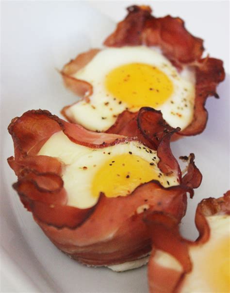 Olive oil spray, red bell pepper, egg whites, salt, dried oregano and 5 more. 15 Low Calorie Breakfast Recipes Under 250 Calories ...