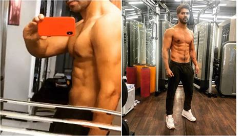 This Shirtless Picture Of Varun Dhawan Flaunting His Pack Abs Will