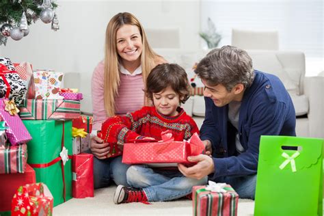 One of those family gift ideas that will be just as fun for kids as it is for tweens, teens, and adults, this jumbo connect 4 is great indoors, outdoors, at the beach, during the holidays, and. Ten Classic Toys Every Child (And His Parents) Wants For ...