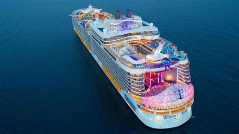 Wonder Of The Seas Cabins Staterooms And Suite Pictures Royal Caribbean