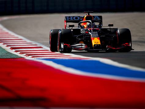 F1 Suspends Russian Grand Prix Fifa Doesnt Follow Suit Man Of Many