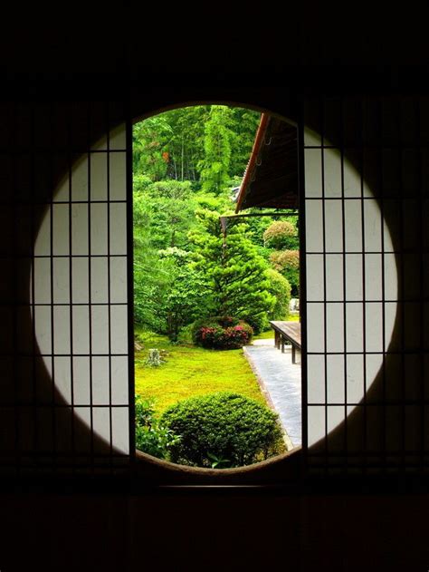 Round Window By Keso 500px Traditional Japanese House Japanese
