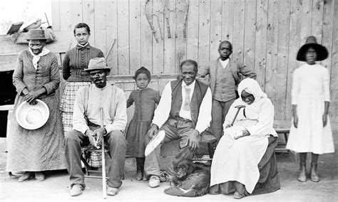 Fileharriet Tubman With Rescued Slaves New York Times