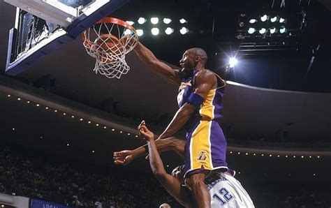 This Day In Lakers History Kobe Bryant Throws Down Slam Dunk On Dwight
