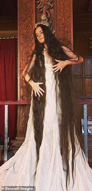 Real Life Rapunzel 32 Reveals How She Hasnt Washed Her Six Foot Long