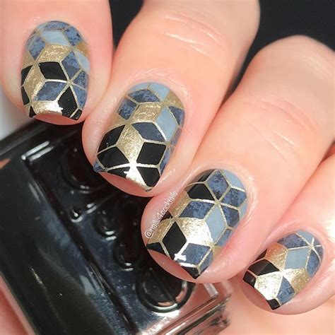 Gold And Gray Geometric Mani 🖤 You Know Those Sponsored Posts That Pop
