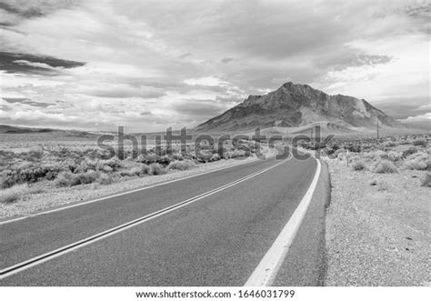 California Desert Road Trip South Death Stock Photo 1646031799