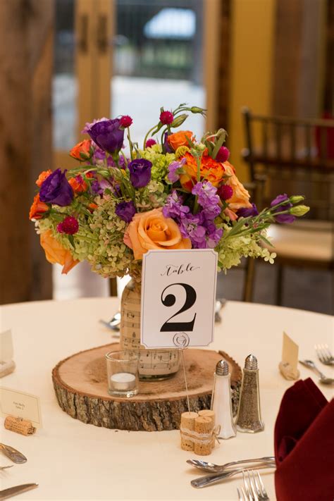 Cork ideas for cards or number tables addition. Wine Cork Table Number Holders