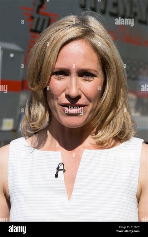 Presenter Sophie Raworth At The Rhs Chelsea Flower Show Stock Photo Alamy