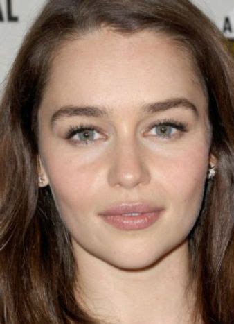 Welcome to adoring emilia clarke. Emilia Clarke - perhaps Soft Summer coloring in this photo ...