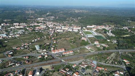 The population in 2011 was 28,946, in an area of 371.22 km². A Terceira Dimensão - Fotografia Aérea: Tondela