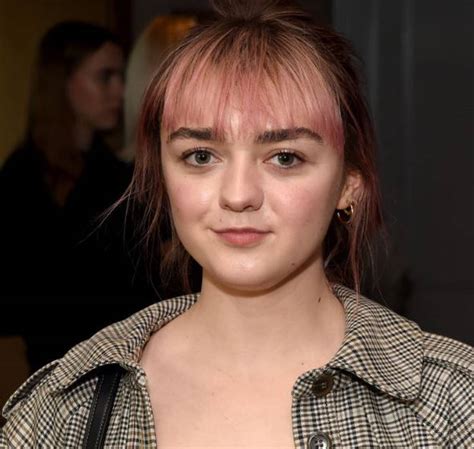 Game Of Thrones Cast Rally Around Actress Maisie Williams After