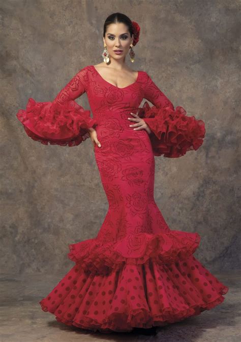 Descubre La Colección 2019 De Trajes De Flamenca De Aires De Feria Trajes De Flamenco Vestido