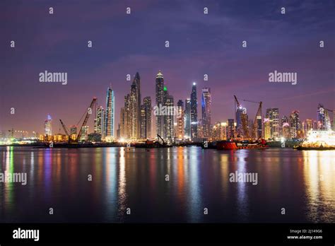 Dubai City Lights Hi Res Stock Photography And Images Alamy