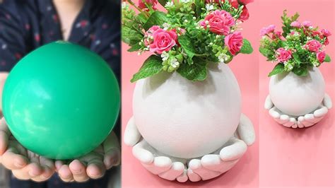 If you want to read similar articles to how to decorate a garden with waste material, we recommend you visit our interior design and decor category. 5 Flower Vase simple and quick with waste material | Home ...
