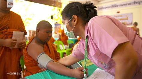 Why Thailand Is Putting Its Buddhist Monks On A Diet Cnn