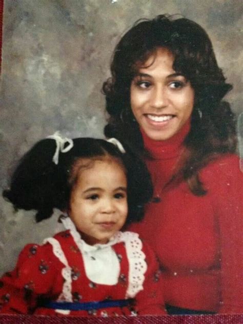 Jada Pinkett Smith And Her Mommy Celebrity Moms Throwback Pictures