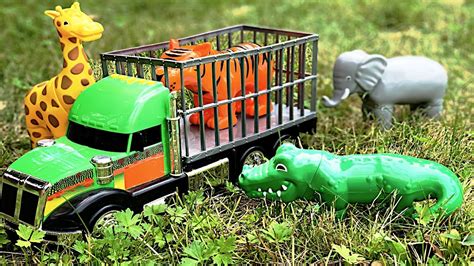 Zoo Animal Toys 🐯 Ride In Bouncy Transport Truck Youtube