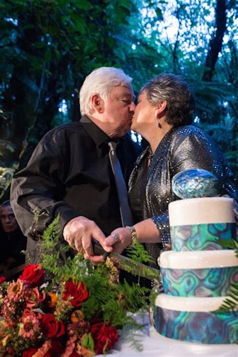 this lesbian couple got married to fulfill a dying wish and their story will make you cry all
