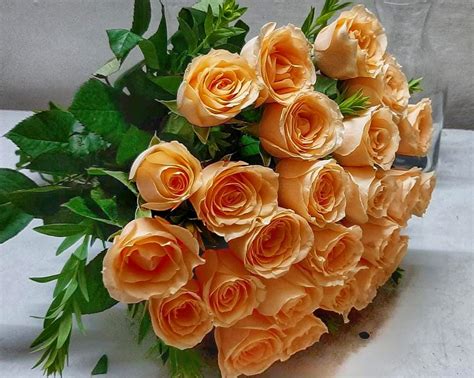 Beautiful Peach Roses Bouquet Indias Best Florist Autumn Lotus