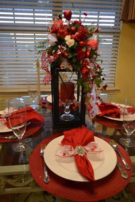 Daanis Black White And Red Wedding Centerpieces