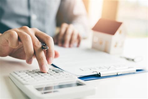 For those loans, only the missed mortgage payments prior to modification will negatively affect your credit. Does Refinancing Your Credit Cards Hurt Your Credit?