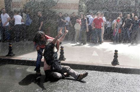 Photo Gallery Turkish Police Teargas Anti Govt Protesters Multimedia