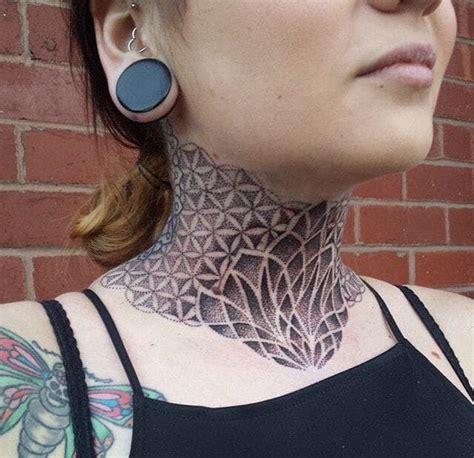 14 Gorgeous Geometric Dotwork Neck Tattoos Front Neck Tattoo Neck