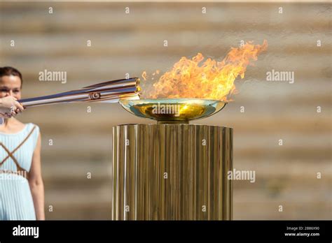 Atenas Grecia 19 De Marzo De 2020 Ceremonia De Entrega De La Llama Olímpica Para Los Juegos