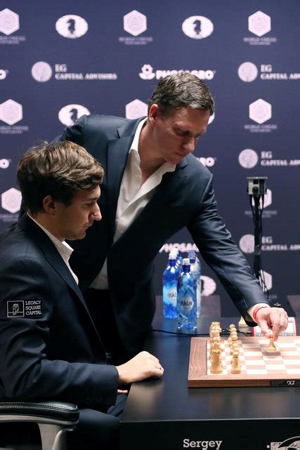 Magnus Carlsen Overwhelms Challenger In Tiebreakers To Win World Chess